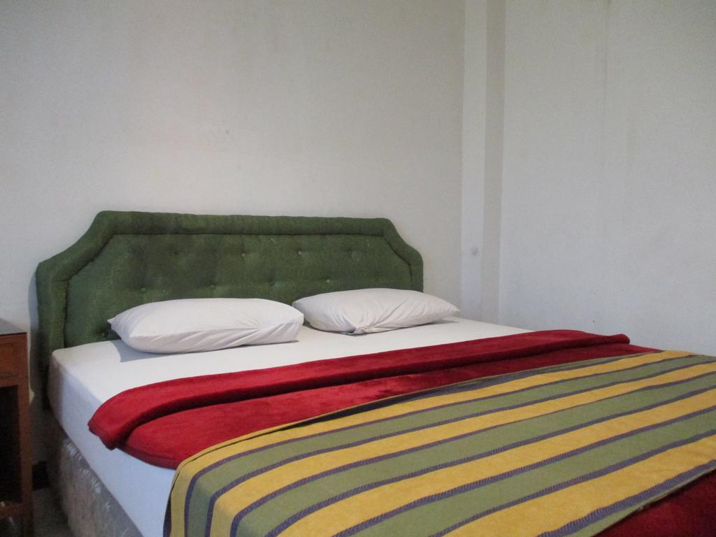 Hotel Maxim Kwitang Giacarta Esterno foto