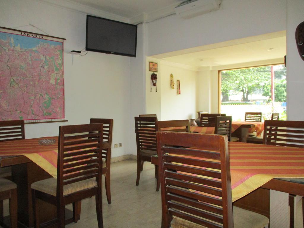 Hotel Maxim Kwitang Giacarta Esterno foto