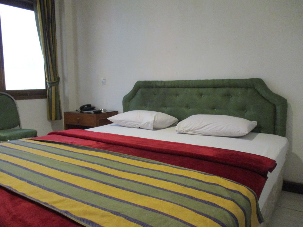 Hotel Maxim Kwitang Giacarta Esterno foto
