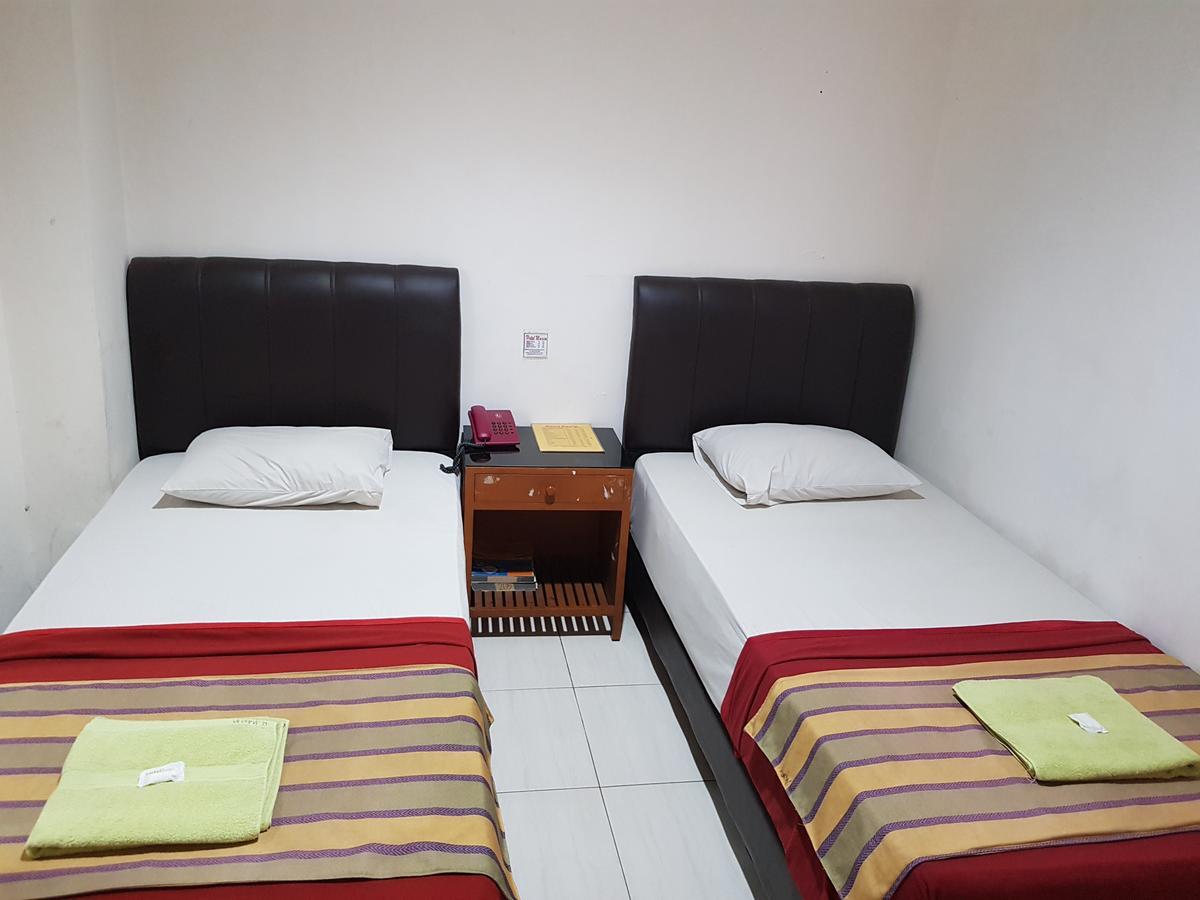 Hotel Maxim Kwitang Giacarta Esterno foto