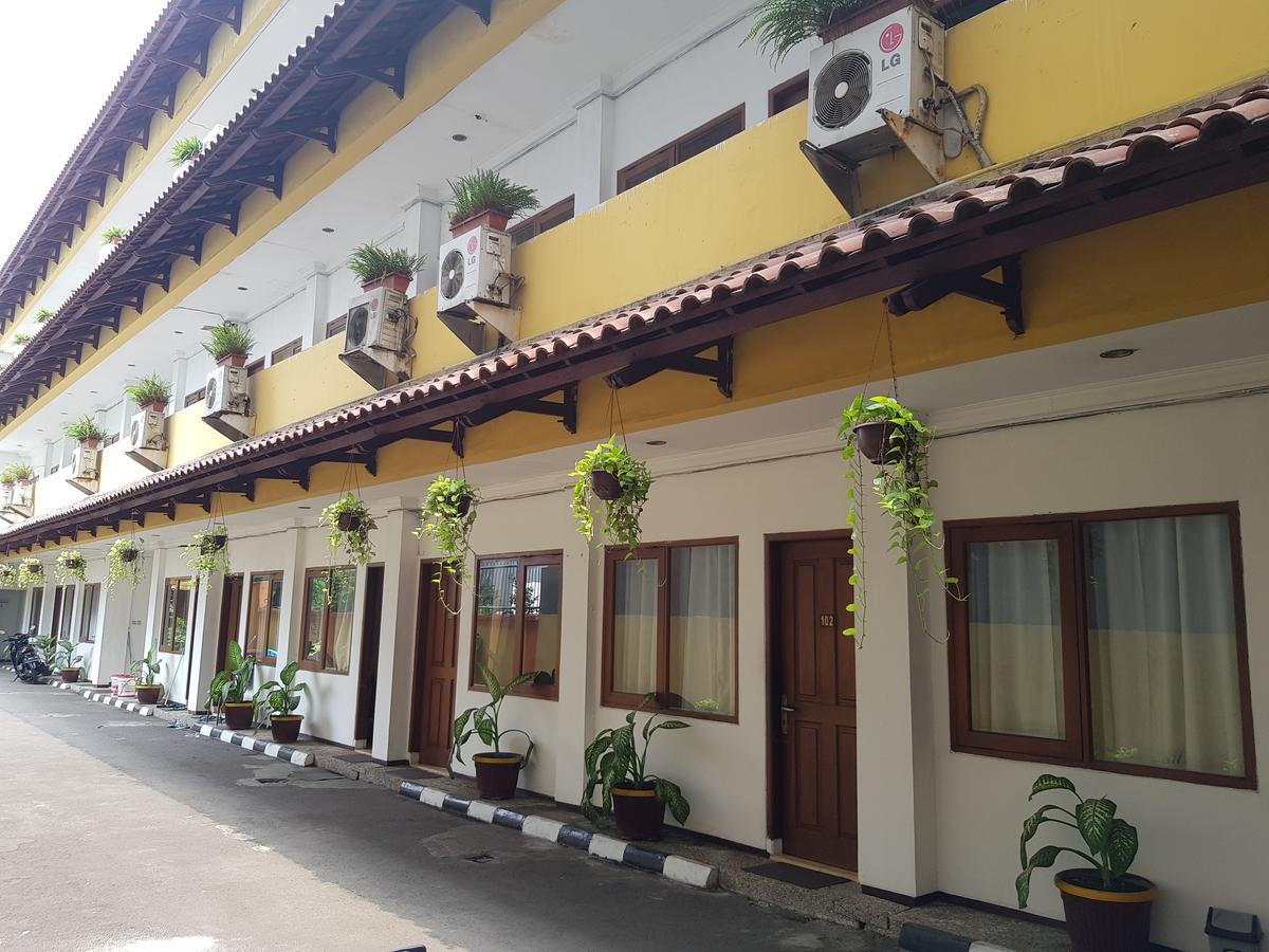 Hotel Maxim Kwitang Giacarta Esterno foto