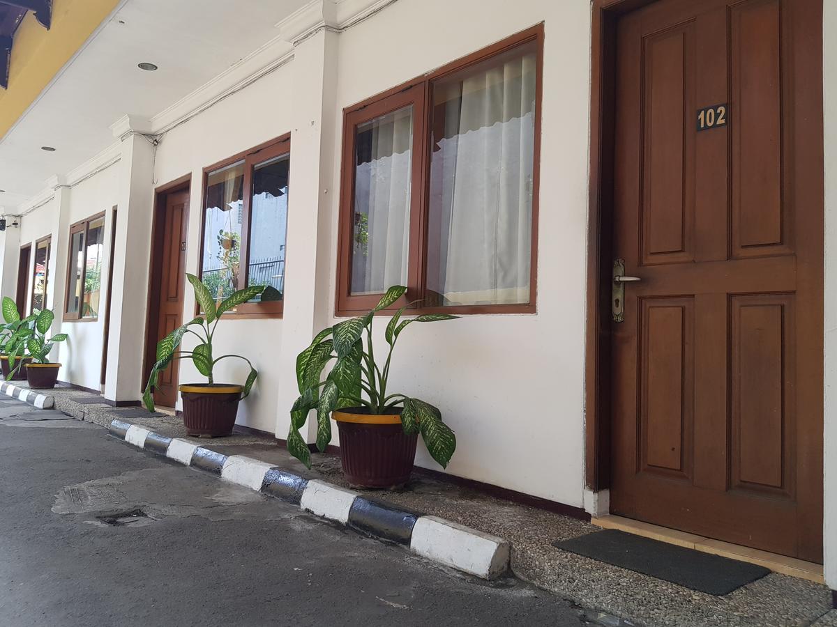 Hotel Maxim Kwitang Giacarta Esterno foto